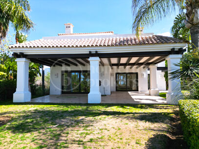 Villa Allegra - Elegant villa på Marbellas Golden Mile