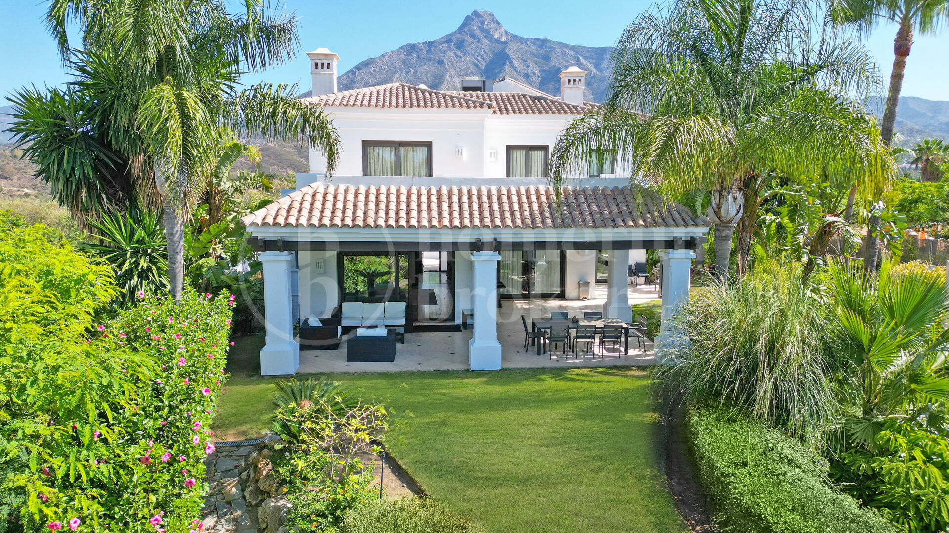 Villa Allegra - Elegant villa på Marbellas Golden Mile