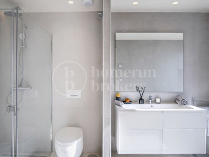 Villa Los Jardines - Beachfront in the New Golden Mile, Estepona