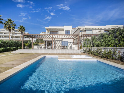 Villa Los jardines - Strandpromenad i den nya Golden Mile, Estepona