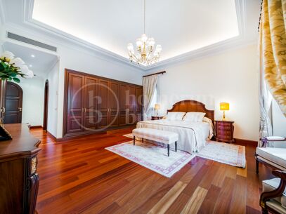 Villa Travertino - Classic Beachside Estate in Guadalmina Baja, Marbella