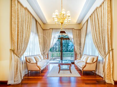 Villa Travertino - Classic Beachside Estate in Guadalmina Baja, Marbella