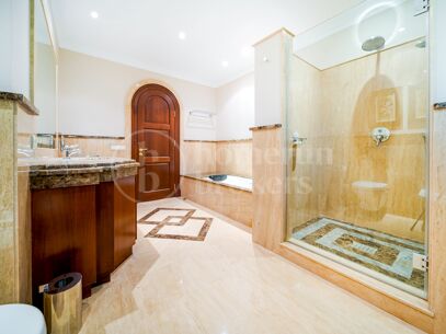 Villa Travertino - Classic Beachside Estate in Guadalmina Baja, Marbella