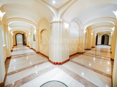Villa Travertino - Classic Beachside Estate in Guadalmina Baja, Marbella