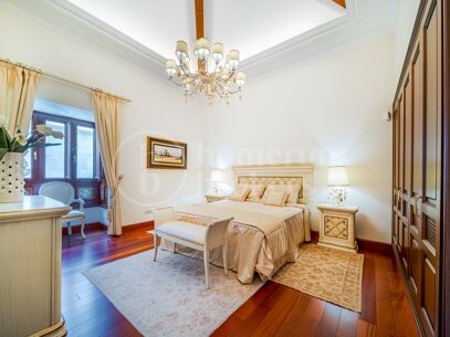 Villa Travertino - Classic Beachside Estate in Guadalmina Baja, Marbella