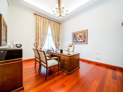 Villa Travertino - Classic Beachside Estate in Guadalmina Baja, Marbella