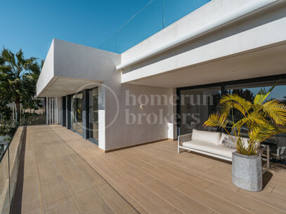 Villa Rowan - Modern Villa in Cancelada, Estepona