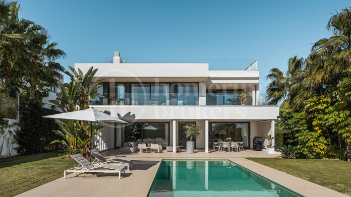 Villa Rowan - Modern Villa in Cancelada, Estepona