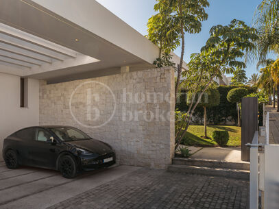 Villa Rowan - Modern Villa in Cancelada, Estepona