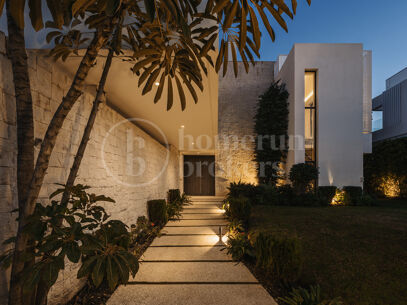 Villa Rowan - Modern Villa in Cancelada, Estepona