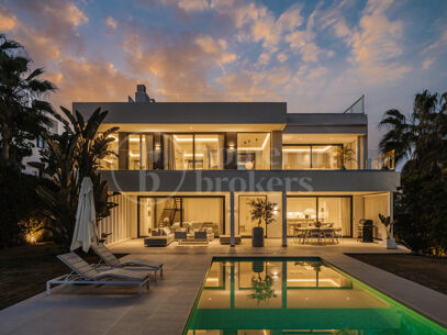 Villa Rowan - Modern Villa in Cancelada, Estepona