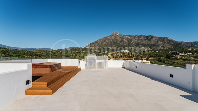 Atria 4 - Modern Villa in Lomas del Virrey, Marbella Golden Mile