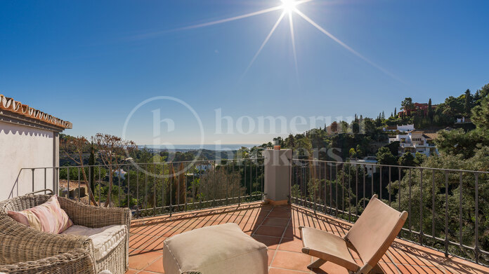 Villa Arantina - Andalusian Villa in El Madroñal, Benahavis