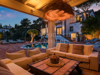 Villa Arantina - Andalusisk villa i El Madroñal, Benahavis