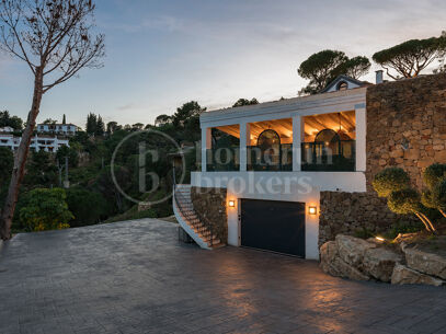 Villa Arantina - Andalusisk villa i El Madroñal, Benahavis