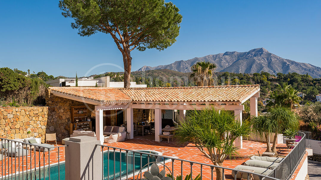 Villa Arantina - Andalusisk villa i El Madroñal, Benahavis