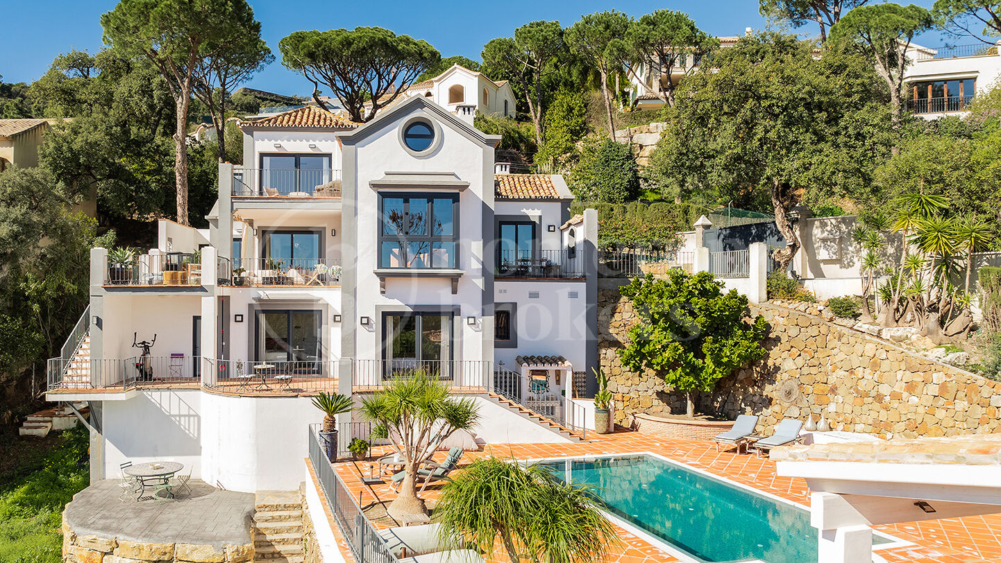Villa Arantina - Andalusisk villa i El Madroñal, Benahavis