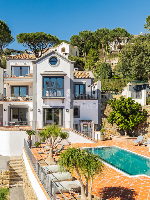 Villa Arantina - Andalusian Villa in El Madroñal, Benahavis