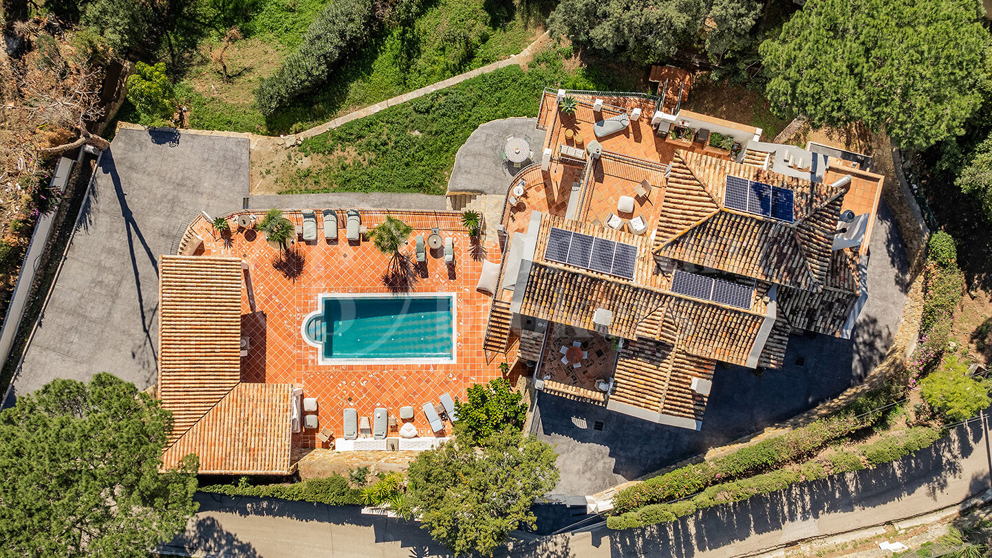 Villa Arantina - Andalusisk villa i El Madroñal, Benahavis