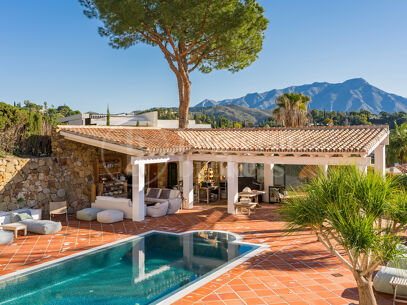 Villa Arantina - Andalusisk villa i El Madroñal, Benahavis