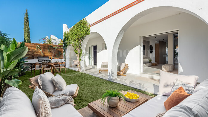 Townhouse Los Potros - Fully Renovated in Nueva Andalucia, Marbella