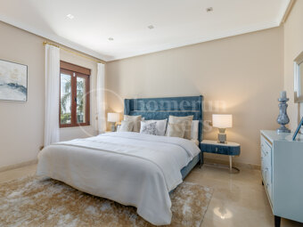 Casa Amira - Eleven Bedroom Villa in El Paraiso Alto Benahavis.