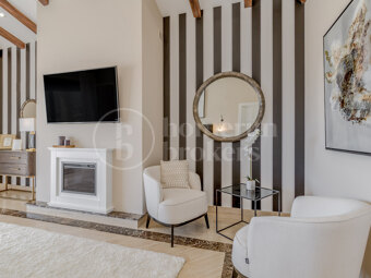Casa Amira - Eleven Bedroom Villa in El Paraiso Alto Benahavis.