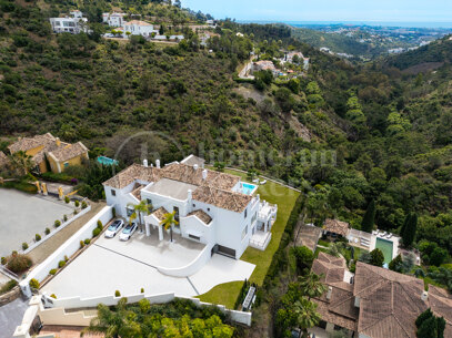El Madroñal 6 - with Sea Views in El Madroñal, Benahavis