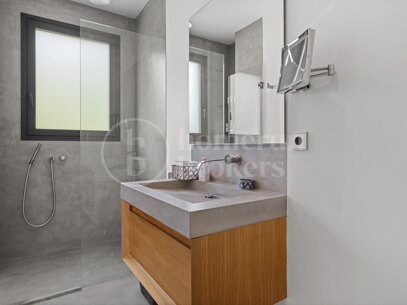 Villa Salina - Steps from the Beach in Guadalmina Baja
