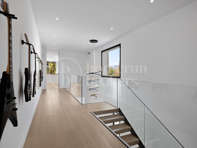 Villa Salina - Steps from the Beach in Guadalmina Baja