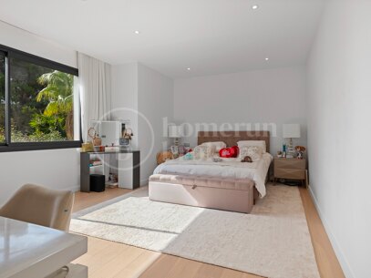Villa Salina - Steps from the Beach in Guadalmina Baja