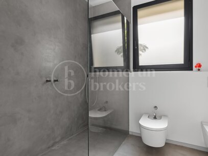 Villa Salina - Steps from the Beach in Guadalmina Baja