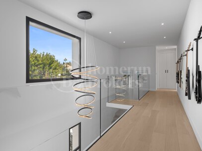 Villa Salina - Steps from the Beach in Guadalmina Baja