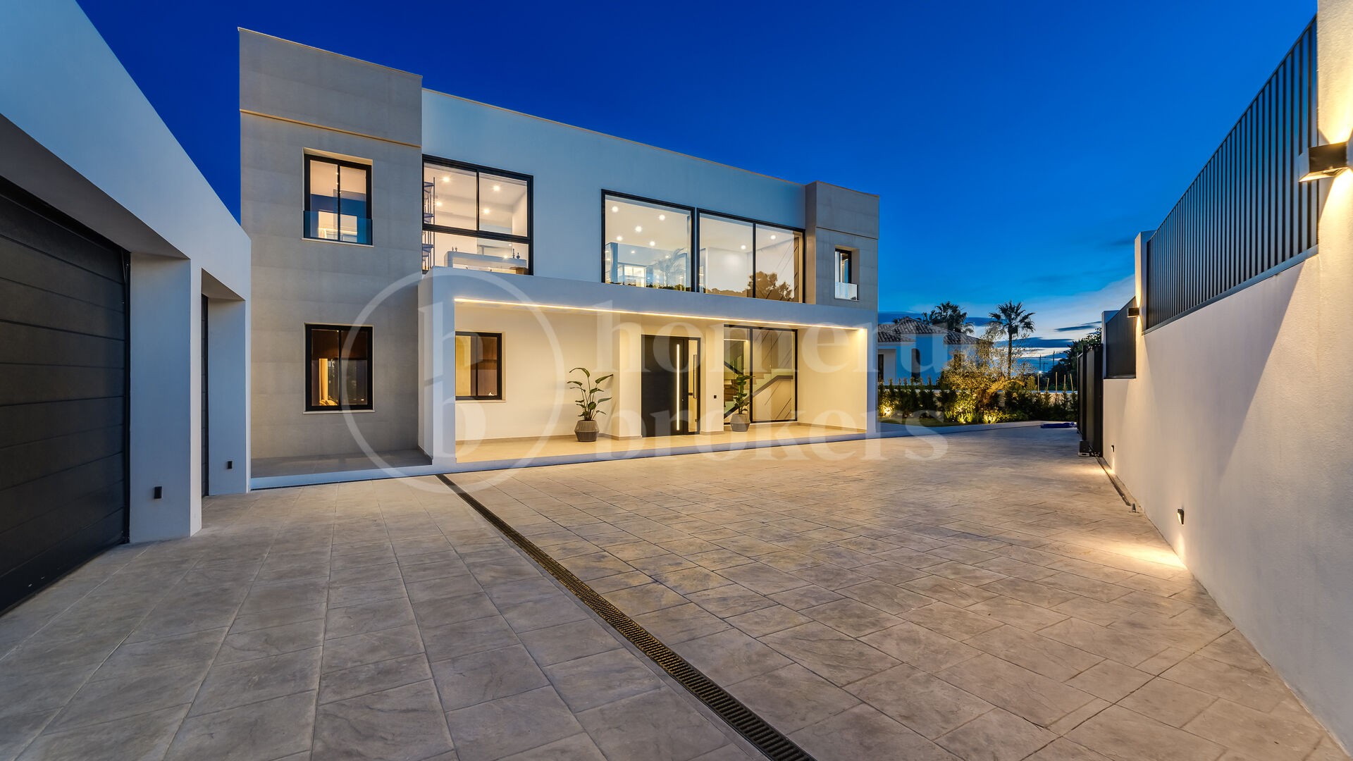 Villa Omega - Modern stil och helt ny i El Madroñal