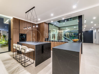 Villa Omega - Modern stil och helt ny i El Madroñal