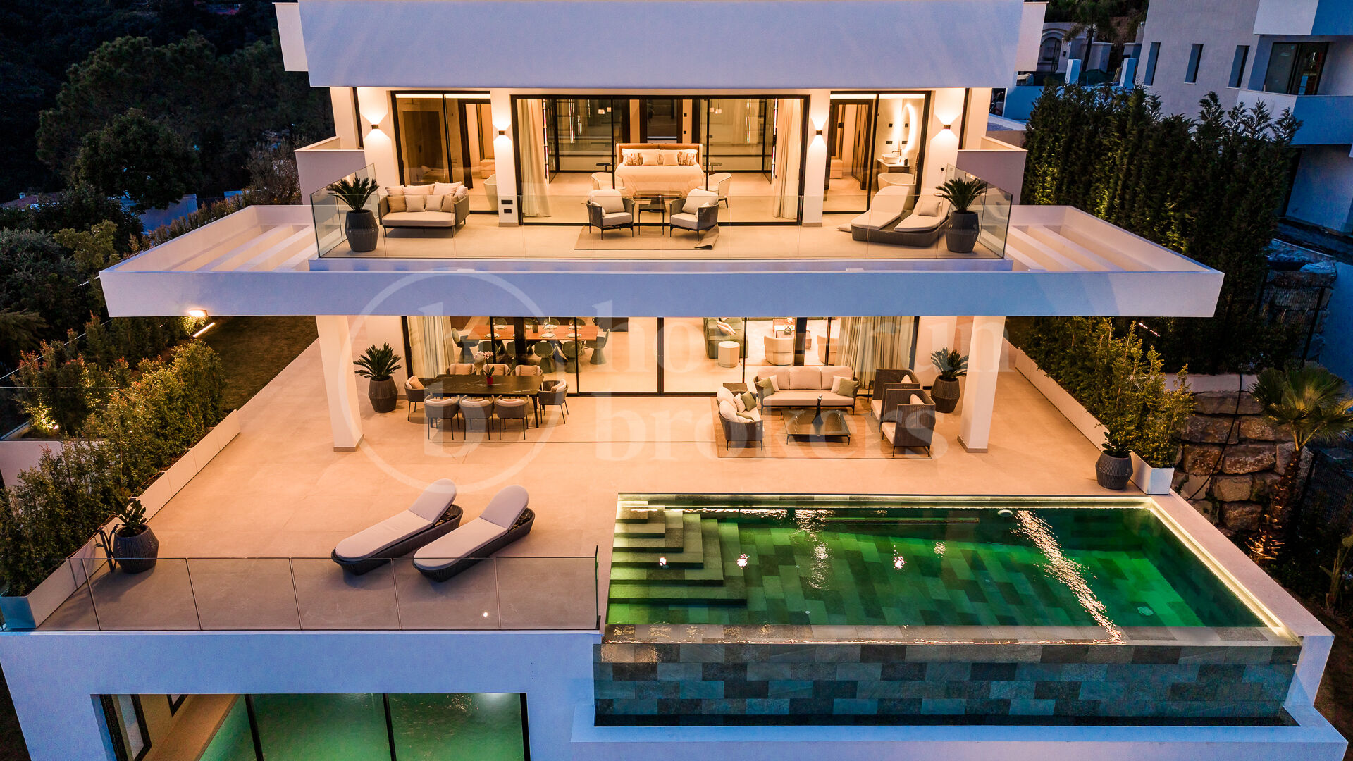 Villa Omega - Modern stil och helt ny i El Madroñal
