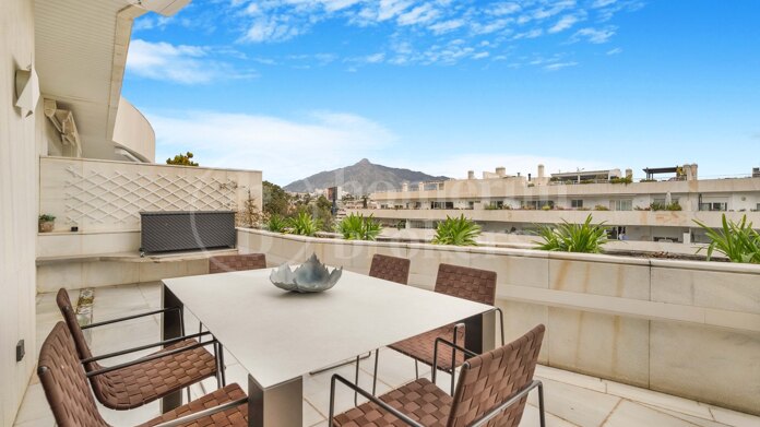 Apartment Embrujo - Fully Renovated Duplex Penthouse in Puerto Banús