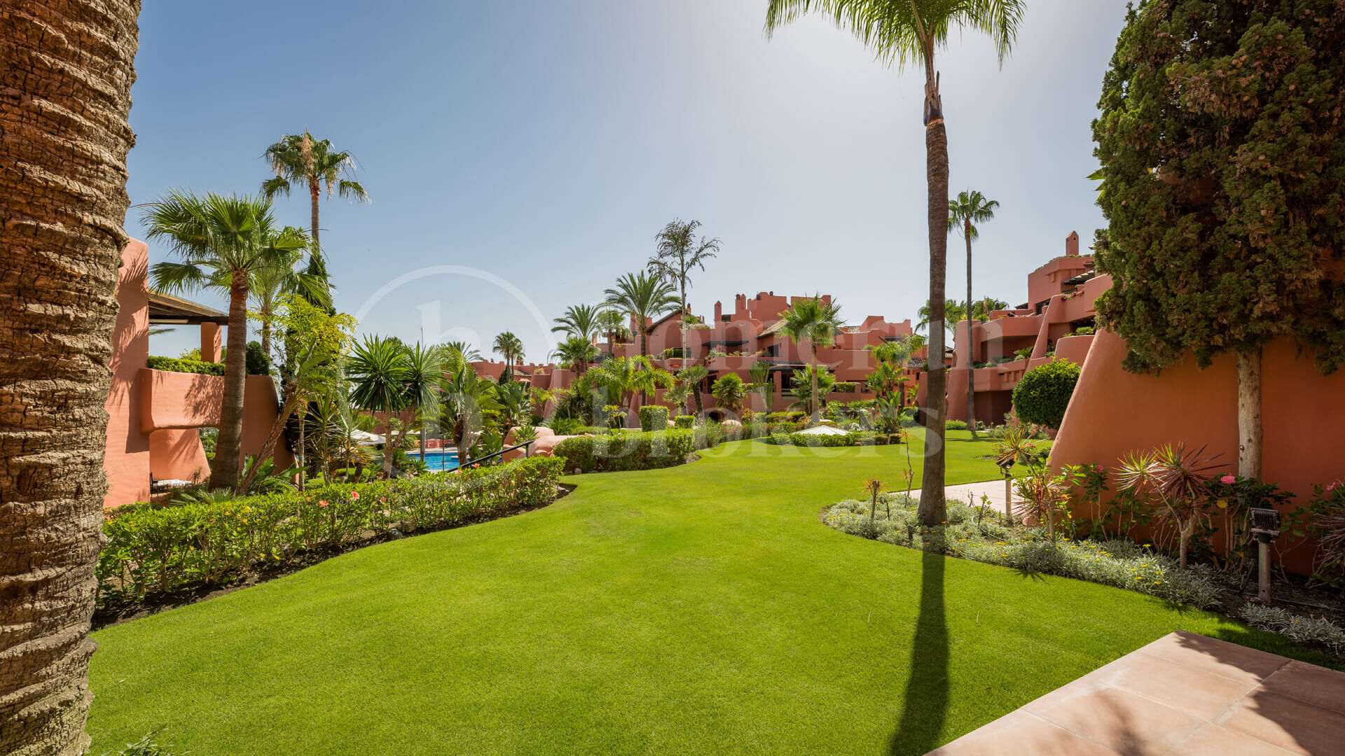 Lägenhet Torre Bermeja - med tillgång till stranden i Torre Bermeja Estepona.