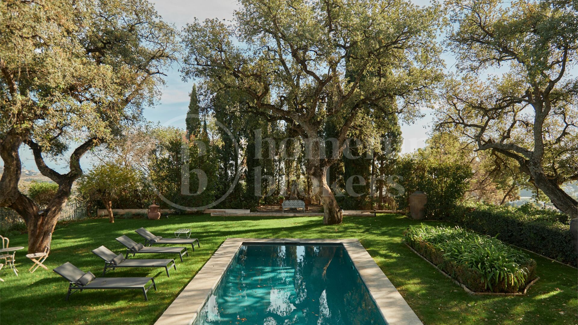 Villa Santa Katerina - med panoramautsikt i El Madroñal, Benahavis