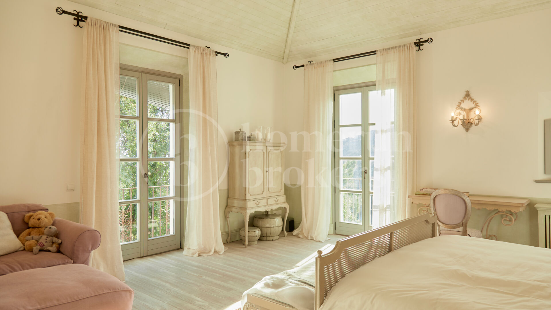 Villa Santa Katerina - med panoramautsikt i El Madroñal, Benahavis