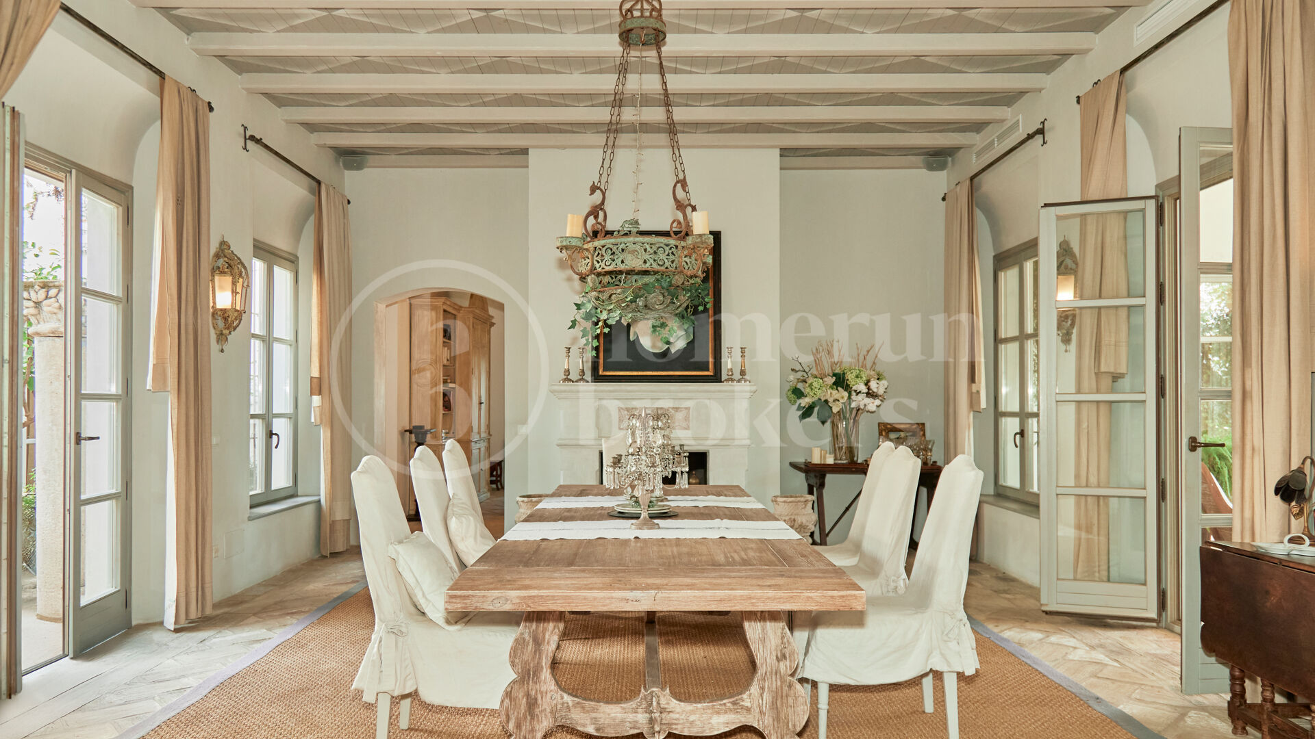 Villa Santa Katerina - med panoramautsikt i El Madroñal, Benahavis