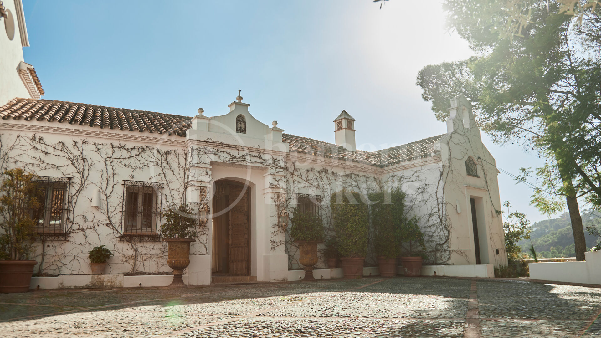 Villa Santa Katerina - med panoramautsikt i El Madroñal, Benahavis