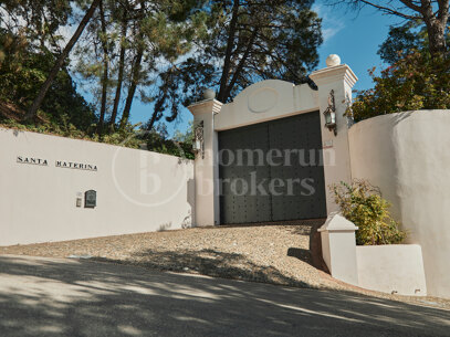 Villa Santa Katerina - med panoramautsikt i El Madroñal, Benahavis