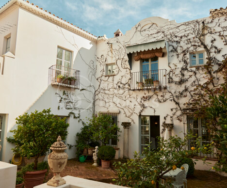 Villa Santa Katerina - with Panoramic Views in El Madroñal, Benahavis