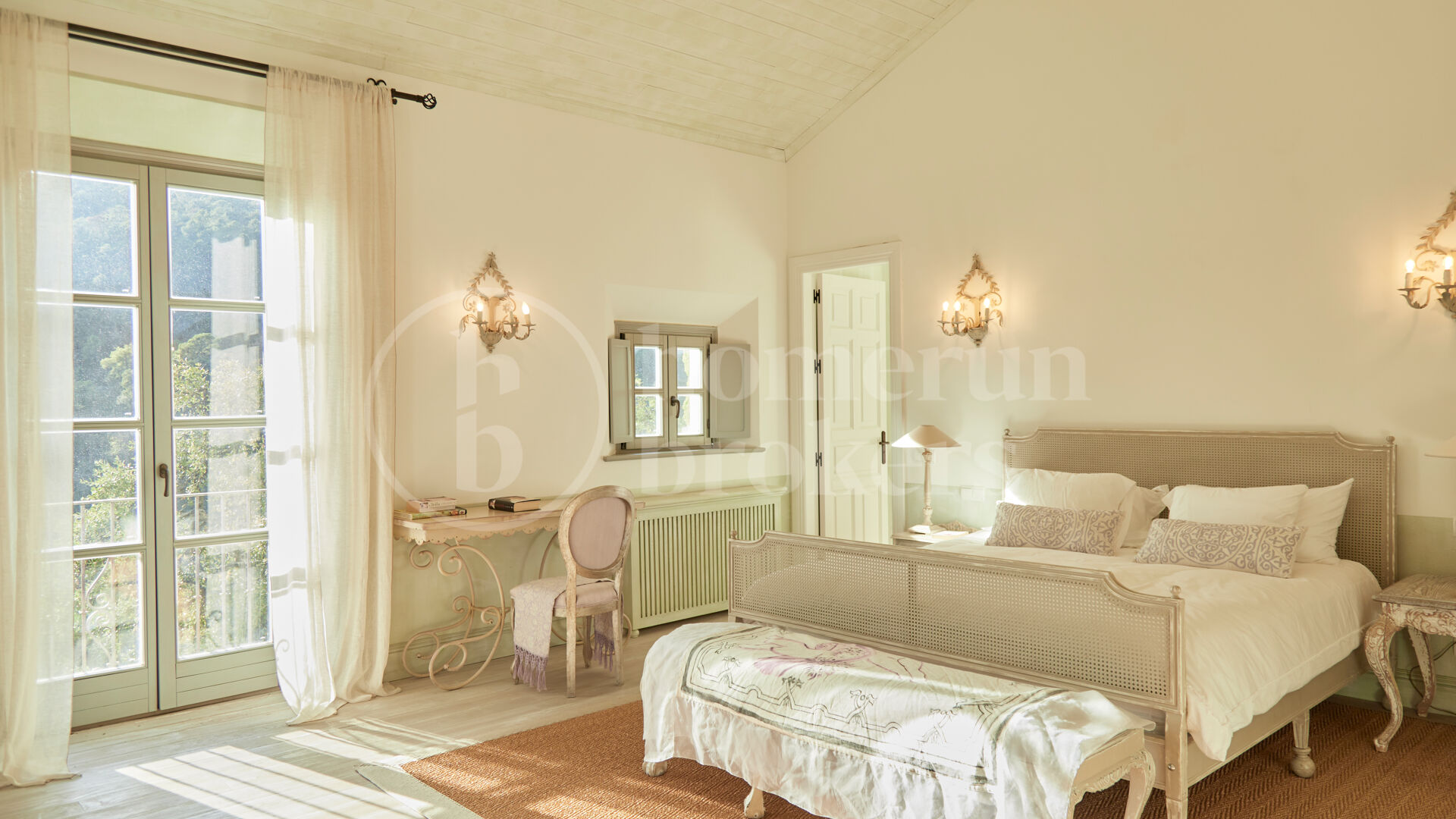 Villa Santa Katerina - med panoramautsikt i El Madroñal, Benahavis