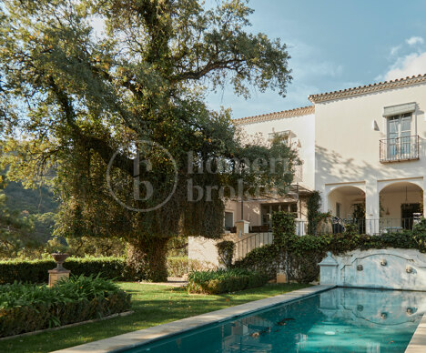 Villa Santa Katerina - with Panoramic Views in El Madroñal, Benahavis