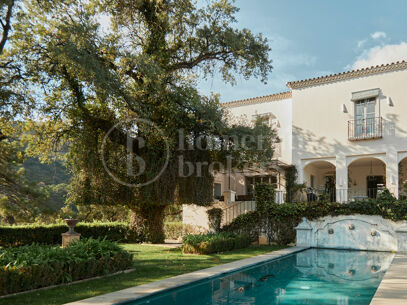 Villa Santa Katerina - med panoramautsikt i El Madroñal, Benahavis