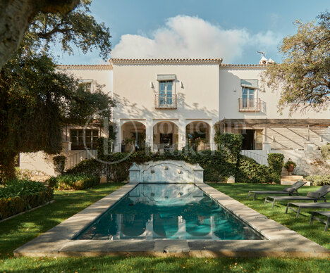 Villa Santa Katerina - with Panoramic Views in El Madroñal, Benahavis