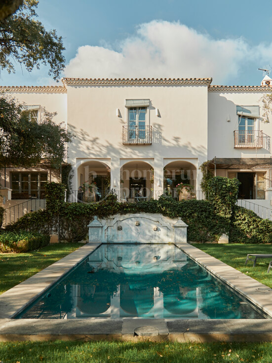 Villa Santa Katerina - med panoramautsikt i El Madroñal, Benahavis