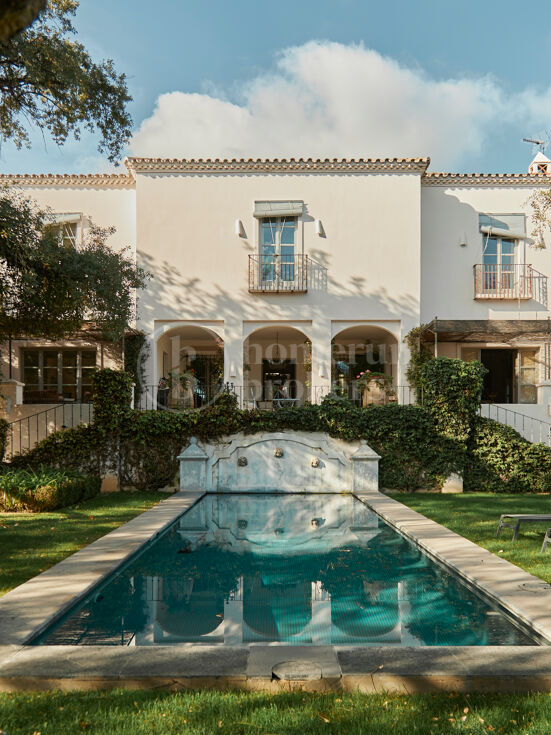 Villa Santa Katerina - med panoramautsikt i El Madroñal, Benahavis